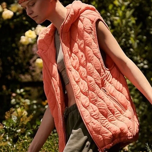 Free People Dream Big Quilted Vest Size M - Picture 5 of 5